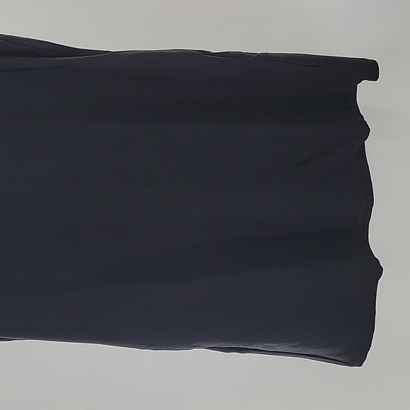 Elegant Black Sleeveless Dress With Pockets - Picture 8 of 16